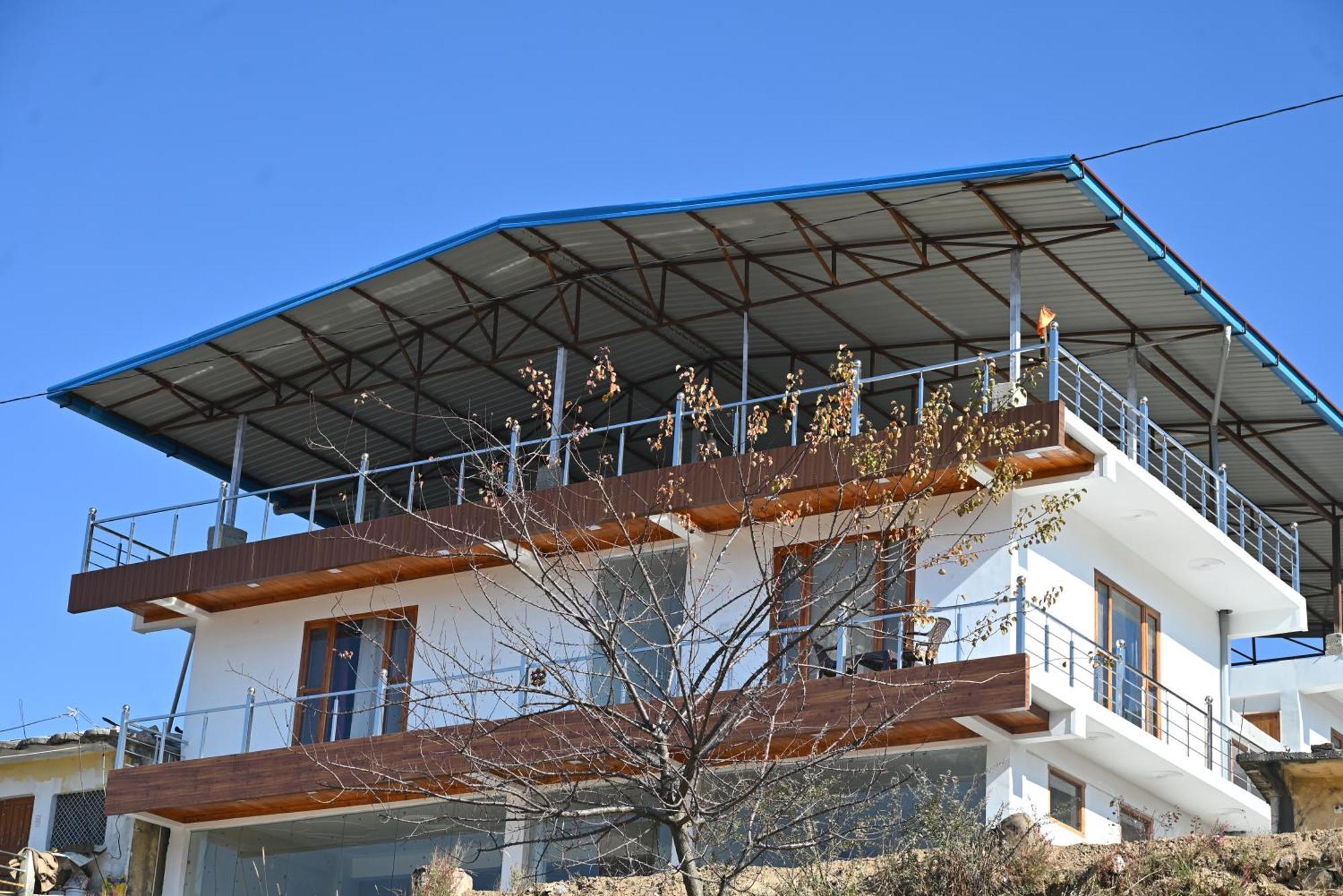 Himalayan Hill Top Resort カナタル エクステリア 写真