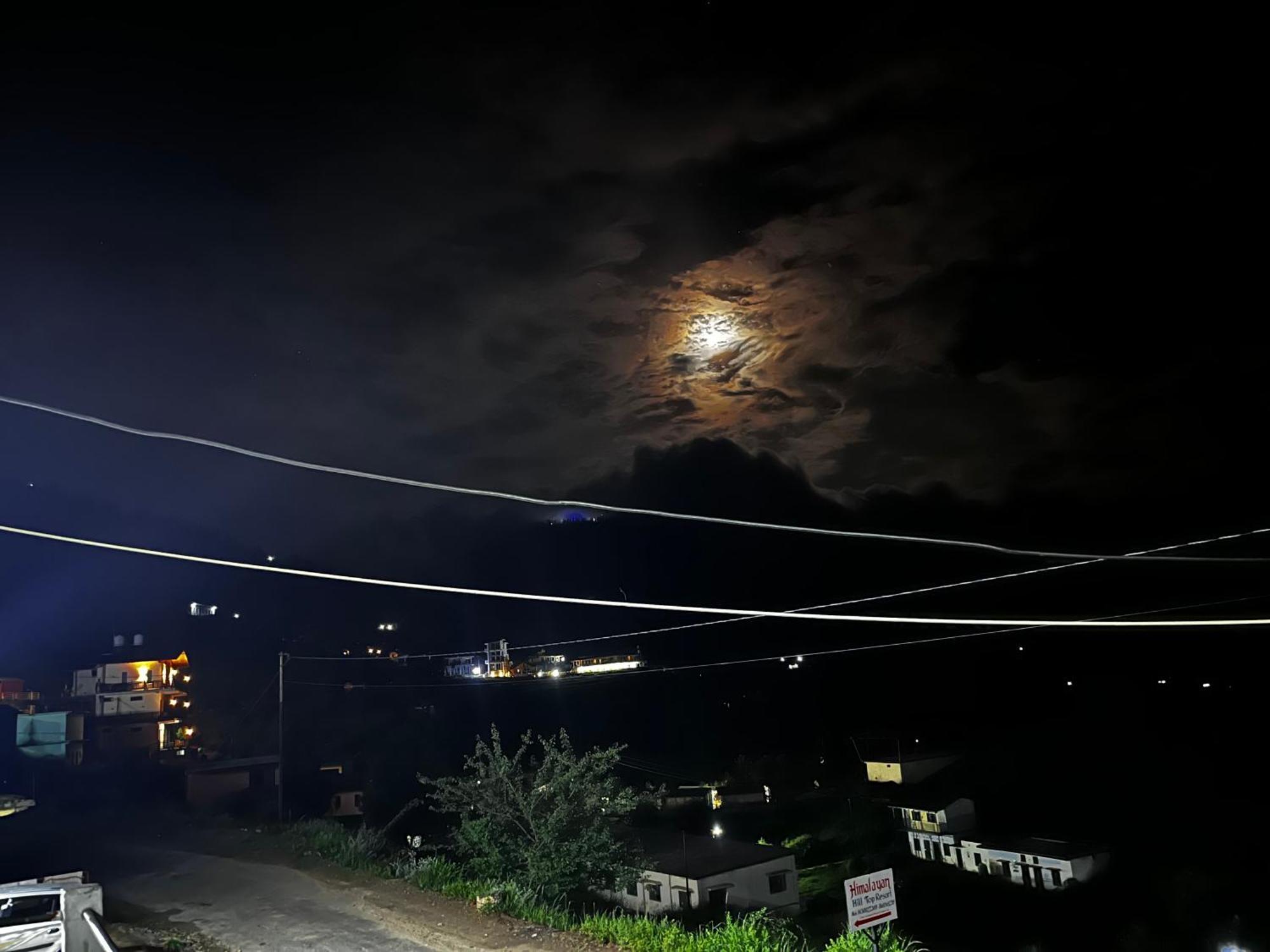 Himalayan Hill Top Resort カナタル エクステリア 写真