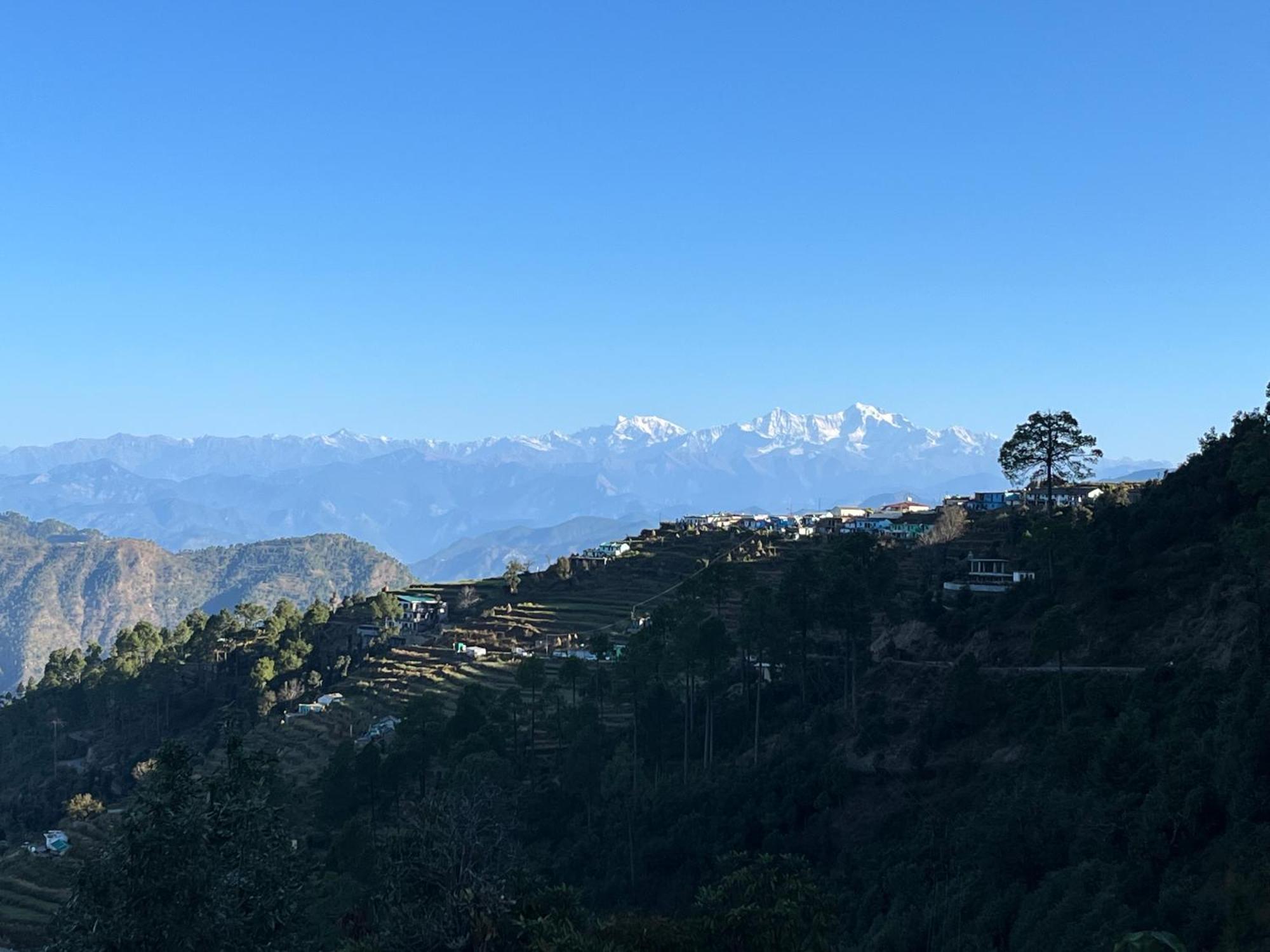 Himalayan Hill Top Resort カナタル エクステリア 写真