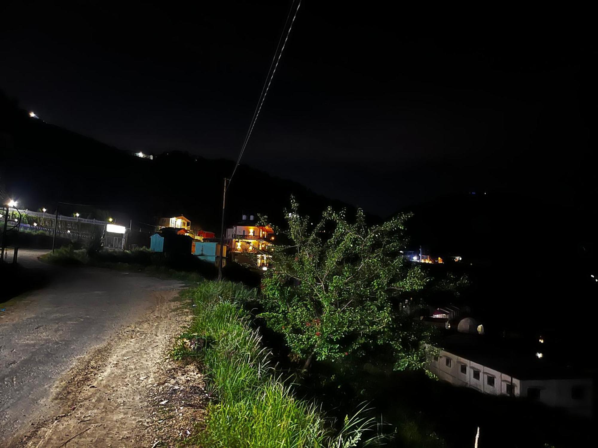 Himalayan Hill Top Resort カナタル エクステリア 写真