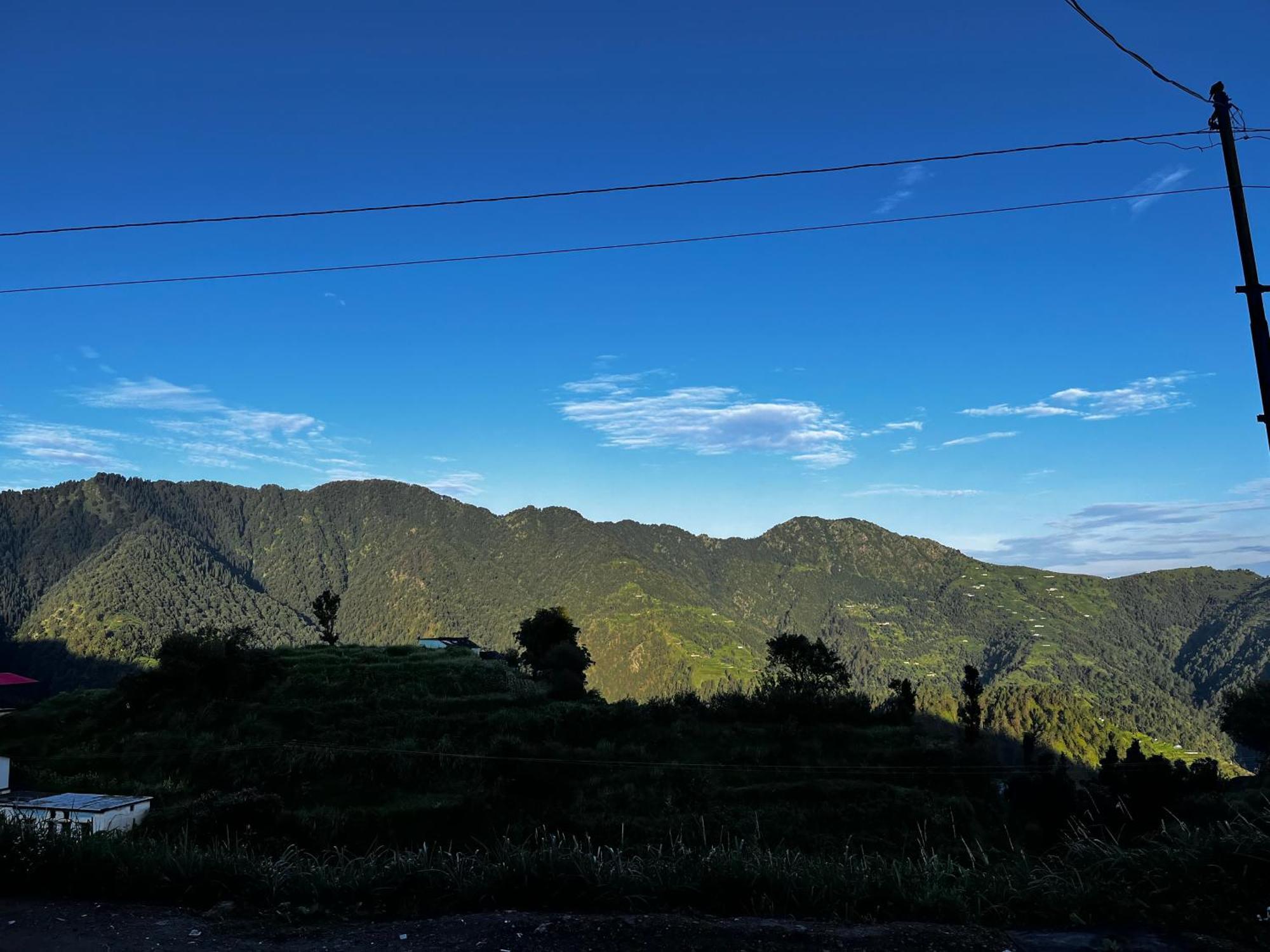 Himalayan Hill Top Resort カナタル エクステリア 写真