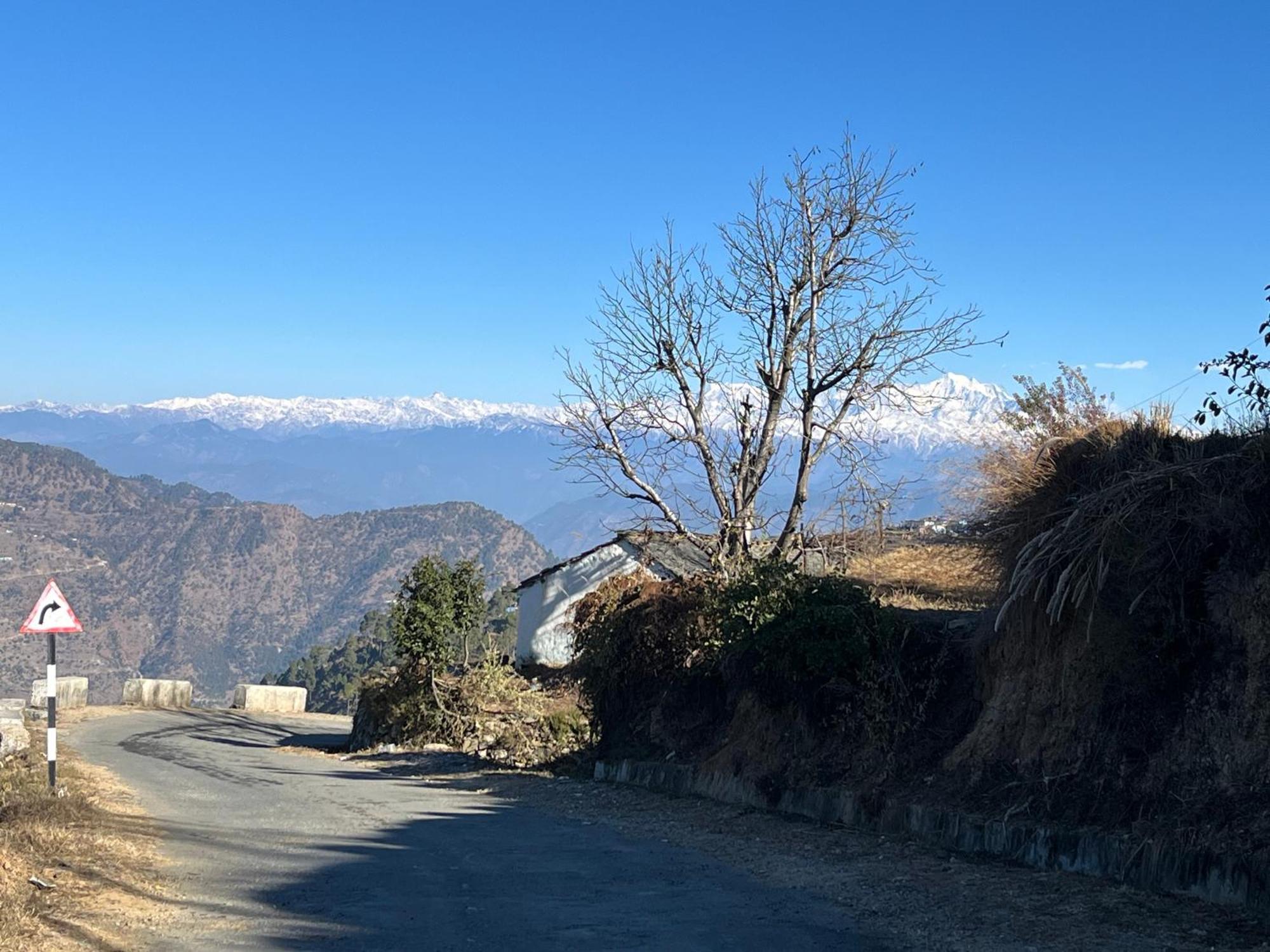 Himalayan Hill Top Resort カナタル エクステリア 写真